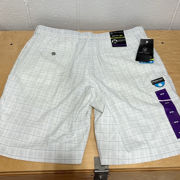 PGA TOUR men’s golf shorts - Picture 3 of 4